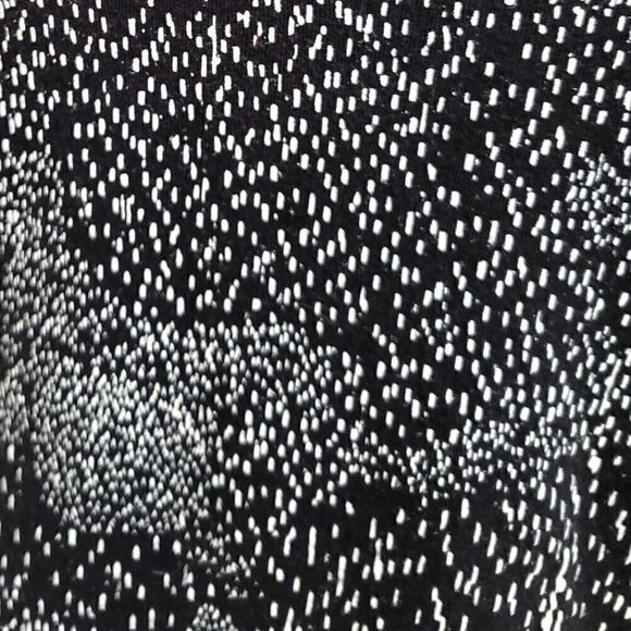 EC FABLETICS BLACK & WHITE RAZORBACK TANK TOP SZ. XS - Picture 4 of 5